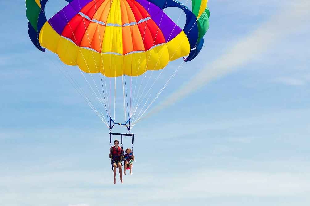 Kids parasailing